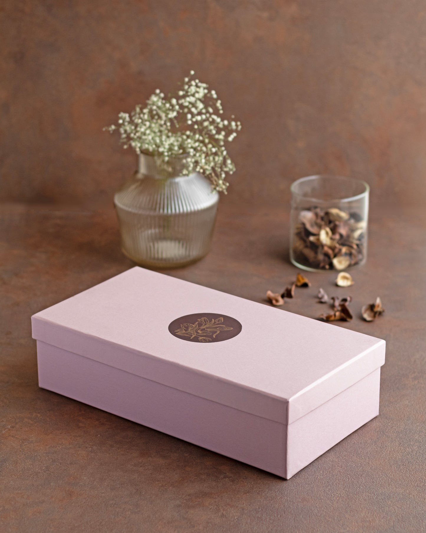 Yang Tealight Tower + Pebble White _ Gift Box