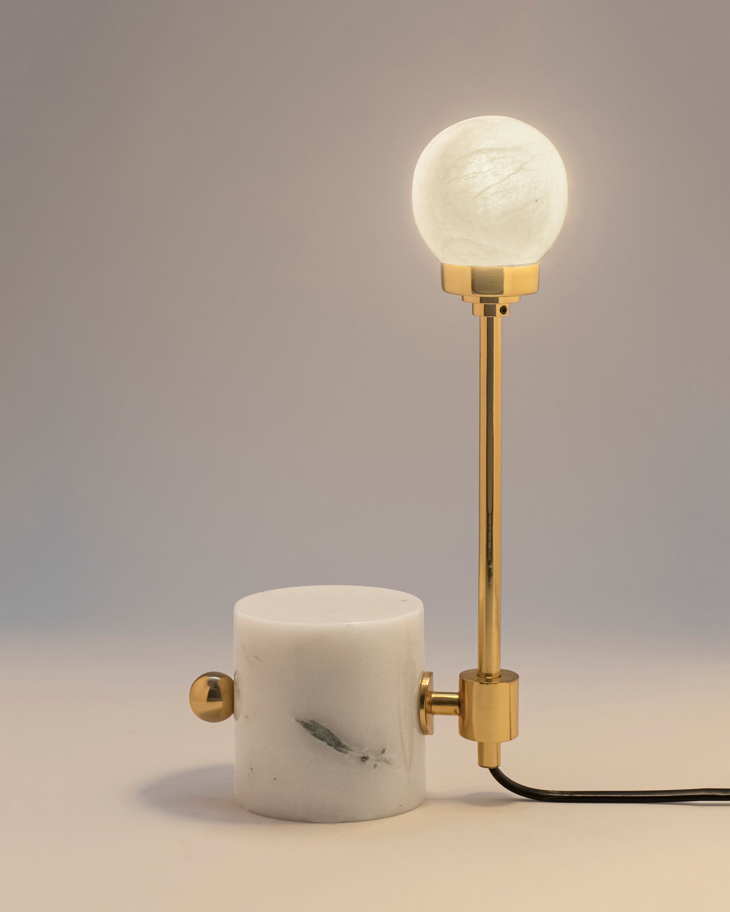 Luna Desk Lamp