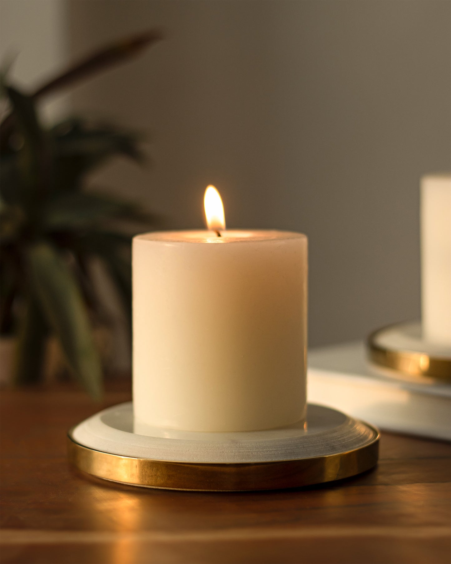 Yang Candle Plates